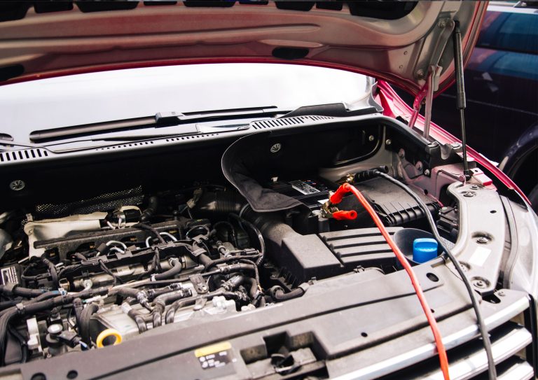 מצבר עד לרכב בתל עדשים